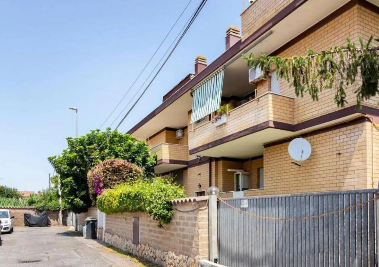 Apartment Comfort Penthouse - One-Bedroom Suite - Fiumicino Airport