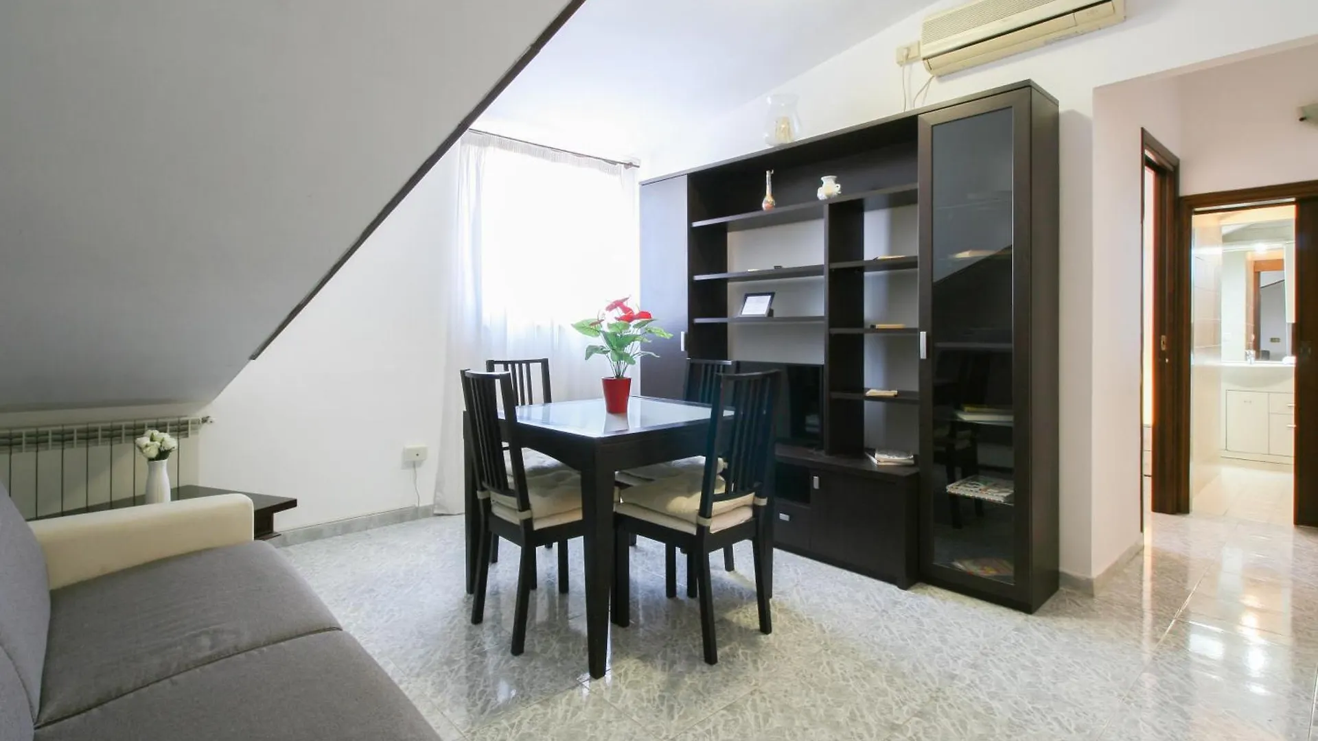 Comfort Penthouse - One-Bedroom Suite - Fiumicino Airport