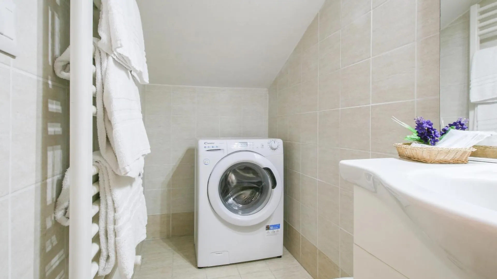 Apartment Comfort Penthouse - One-Bedroom Suite - Fiumicino Airport