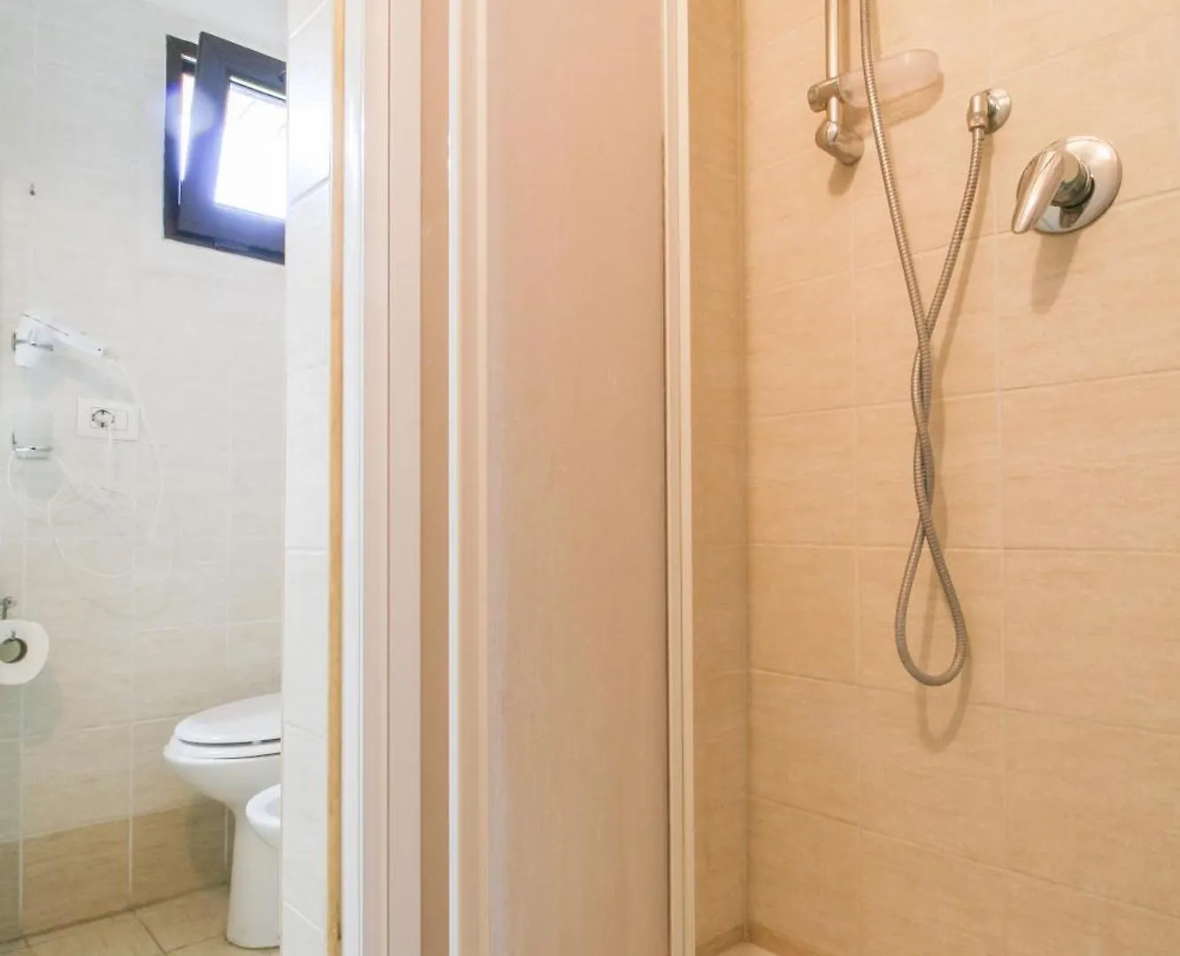 Comfort Penthouse - One-Bedroom Suite - Fiumicino Airport 0*,  Italy